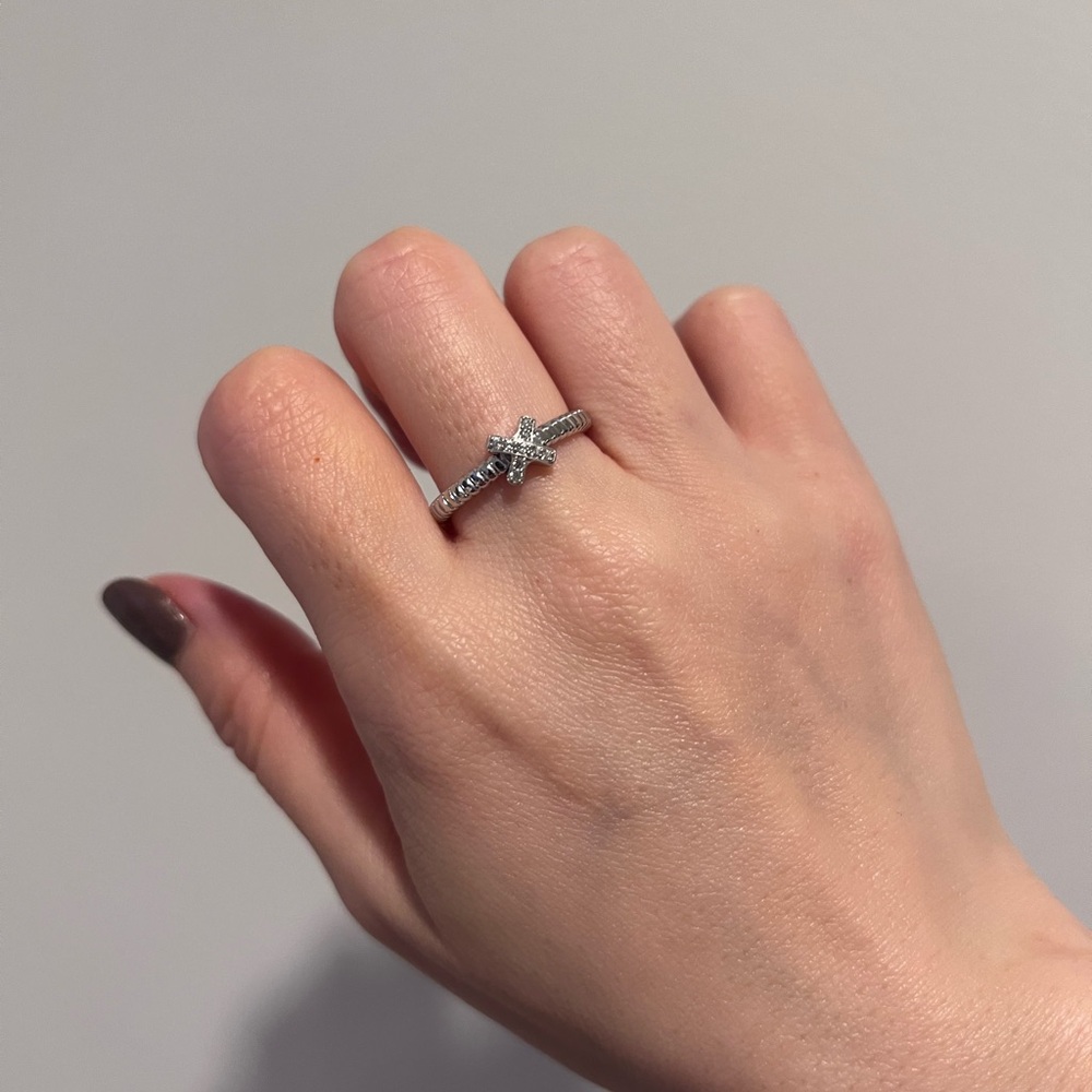 NWT Diamond Star X Diamond Ring